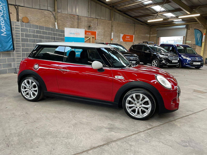 MINI HATCH COOPER 2.0 COOPER SD 3d 168 BHP SAT NAV, LEATHER, 5 SERVICES  FINANCE OPTIONS AVAILABLE, SAT NAV 3dr Manual 2025