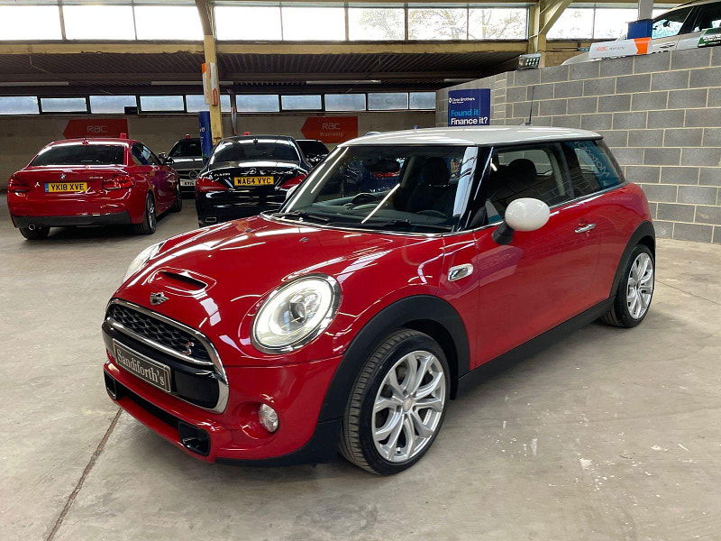 MINI HATCH COOPER 2.0 COOPER SD 3d 168 BHP SAT NAV, LEATHER, 5 SERVICES  FINANCE OPTIONS AVAILABLE, SAT NAV 3dr Manual 2025