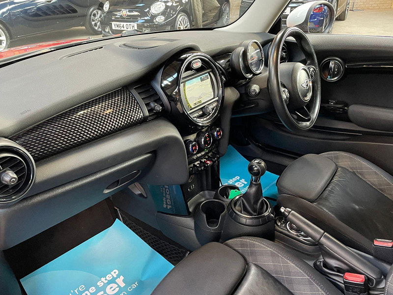 MINI HATCH COOPER 2.0 COOPER SD 3d 168 BHP SAT NAV, LEATHER, 5 SERVICES  FINANCE OPTIONS AVAILABLE, SAT NAV 3dr Manual 2025