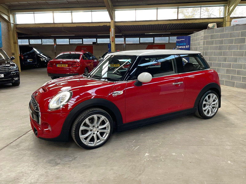 MINI HATCH COOPER 2.0 COOPER SD 3d 168 BHP SAT NAV, LEATHER, 5 SERVICES  FINANCE OPTIONS AVAILABLE, SAT NAV 3dr Manual 2025