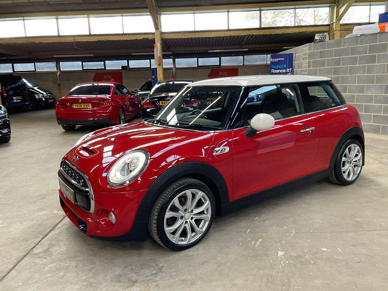 MINI HATCH COOPER 2.0 COOPER SD 3d 168 BHP SAT NAV, LEATHER, 5 SERVICES  FINANCE OPTIONS AVAILABLE, SAT NAV 3dr Manual 2025