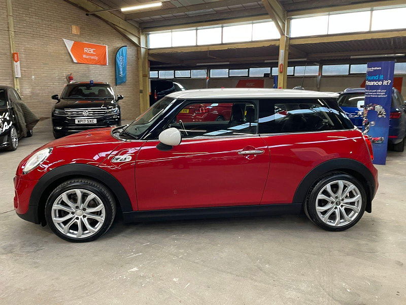 MINI HATCH COOPER 2.0 COOPER SD 3d 168 BHP SAT NAV, LEATHER, 5 SERVICES  FINANCE OPTIONS AVAILABLE, SAT NAV 3dr Manual 2025