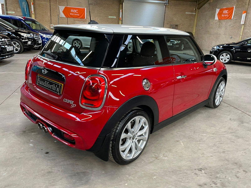 MINI HATCH COOPER 2.0 COOPER SD 3d 168 BHP SAT NAV, LEATHER, 5 SERVICES  FINANCE OPTIONS AVAILABLE, SAT NAV 3dr Manual 2025