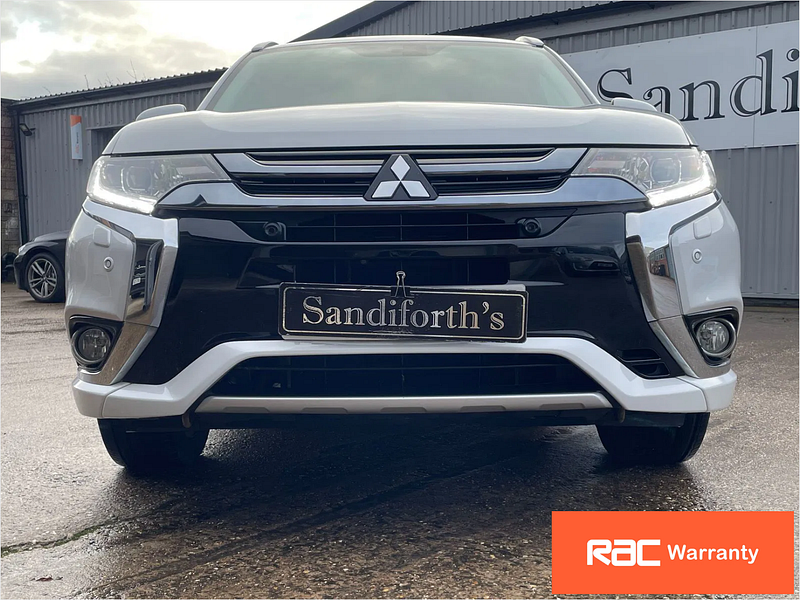 Mitsubishi Outlander 2.0h 12kWh GX4hs SUV 5dr Petrol Plug-in Hybrid CVT 4WD Euro 6 (s/s) (200 ps) 5dr Automatic 2026