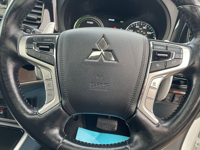 Mitsubishi Outlander 2.0h 12kWh GX4hs SUV 5dr Petrol Plug-in Hybrid CVT 4WD Euro 6 (s/s) (200 ps) 5dr Automatic 2026