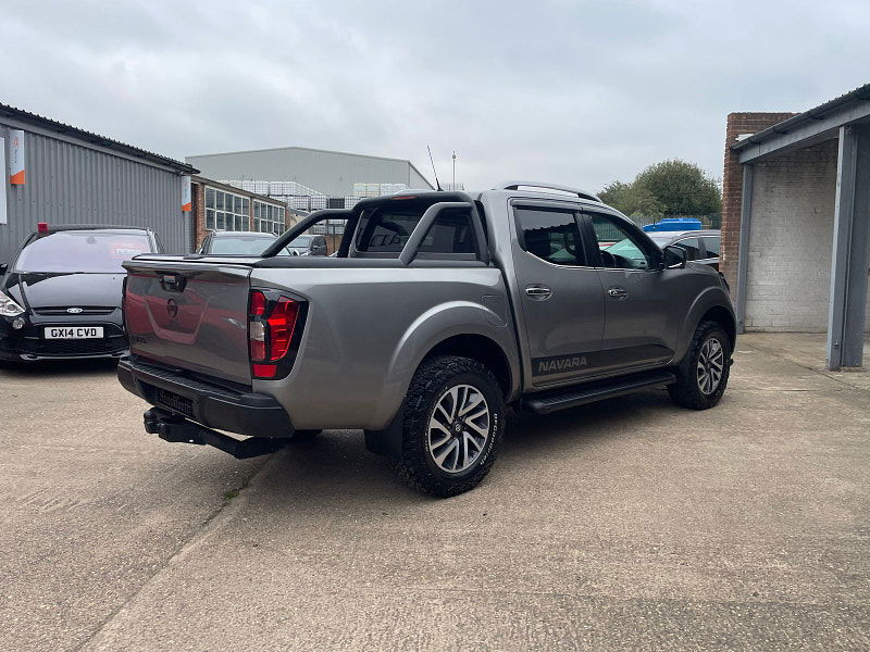 Nissan Navara 2.3 dCi Tekna Pickup Double Cab 4dr Diesel Manual 4WD Euro 6 (s/s) CAT N, NO VAT (190 ps) 4dr Manual 2025