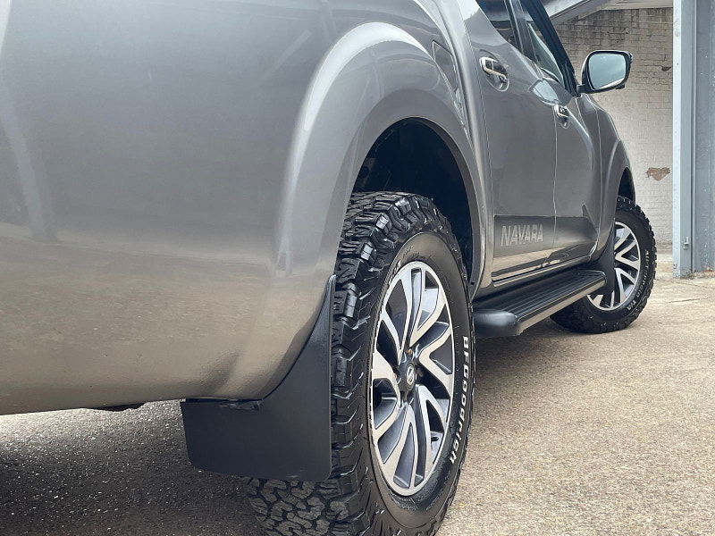 Nissan Navara 2.3 dCi Tekna Pickup Double Cab 4dr Diesel Manual 4WD Euro 6 (s/s) CAT N, NO VAT (190 ps) 4dr Manual 2025
