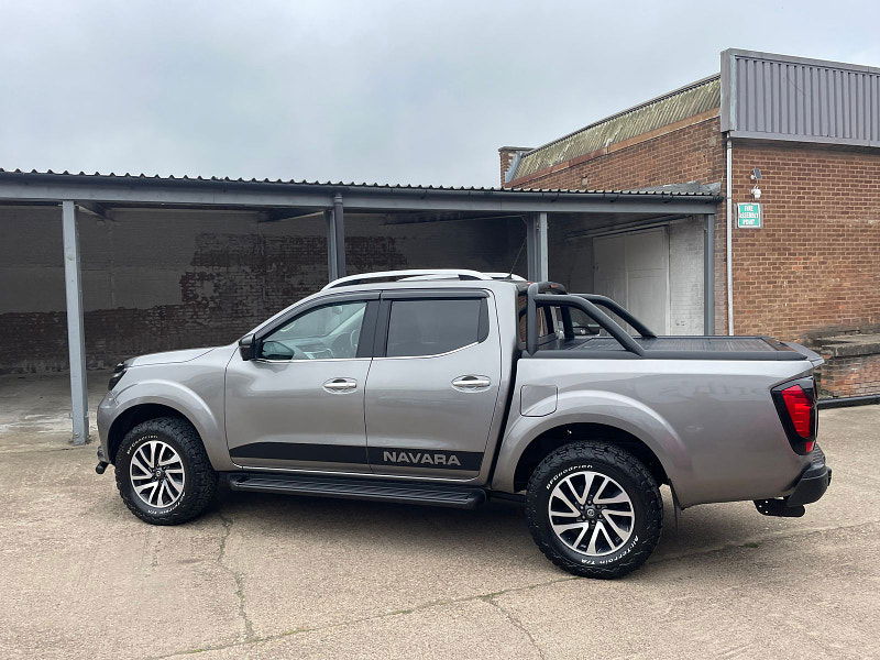 Nissan Navara 2.3 dCi Tekna Pickup Double Cab 4dr Diesel Manual 4WD Euro 6 (s/s) CAT N, NO VAT (190 ps) 4dr Manual 2025