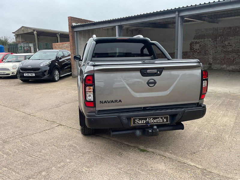 Nissan Navara 2.3 dCi Tekna Pickup Double Cab 4dr Diesel Manual 4WD Euro 6 (s/s) CAT N, NO VAT (190 ps) 4dr Manual 2025