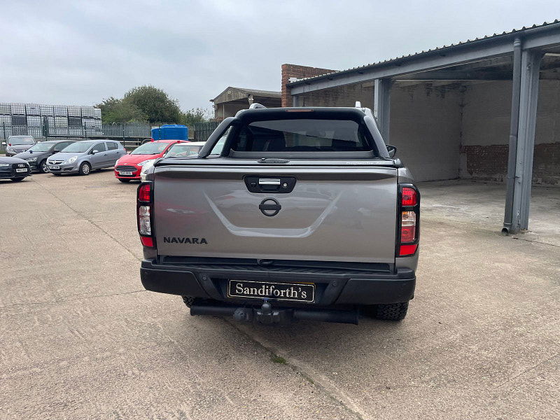 Nissan Navara 2.3 dCi Tekna Pickup Double Cab 4dr Diesel Manual 4WD Euro 6 (s/s) CAT N, NO VAT (190 ps) 4dr Manual 2025