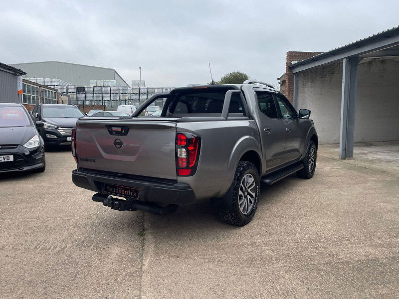 Nissan Navara 2.3 dCi Tekna Pickup Double Cab 4dr Diesel Manual 4WD Euro 6 (s/s) CAT N, NO VAT (190 ps) 4dr Manual 2025