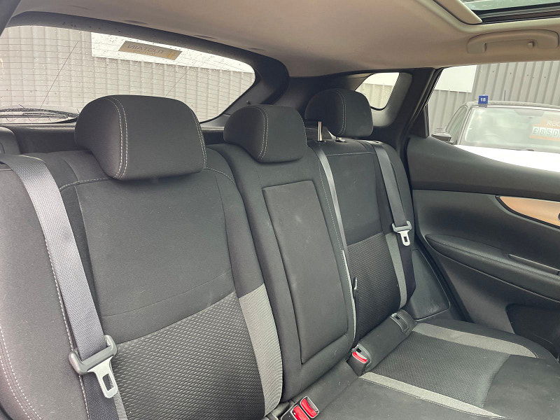 Nissan Qashqai 1.5 dCi N-Connecta SUV 5dr Diesel Manual Euro 6 (s/s) (115 ps) 5dr Manual 2025