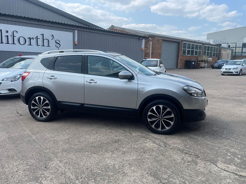 Nissan Qashqai 1.5 dCi n-tec SUV 5dr Diesel Manual 2WD Euro 5 (110 ps) 5dr Manual 2025