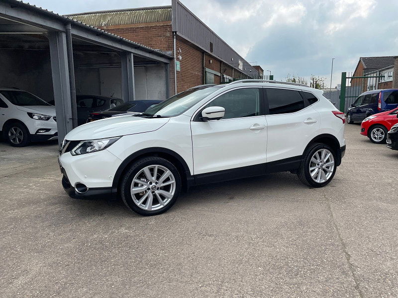 Nissan Qashqai 1.6 dCi Tekna SUV 5dr Diesel XTRON 2WD Euro 6 (s/s) (130 ps) 6 Services, Huge Spec  5dr Automatic 2024