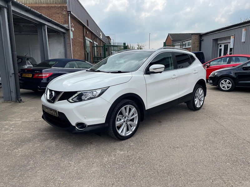 Nissan Qashqai 1.6 dCi Tekna SUV 5dr Diesel XTRON 2WD Euro 6 (s/s) (130 ps) 6 Services, Huge Spec  5dr Automatic 2024