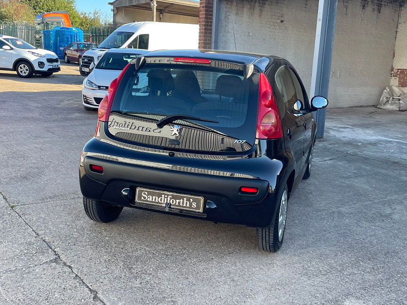 Peugeot 107 1.0 12V Urban Hatchback 5dr Petrol Manual Euro 4 (68 ps) 5dr Manual 2025