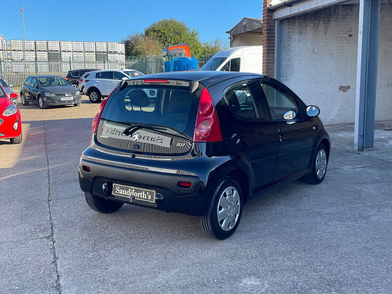 Peugeot 107 1.0 12V Urban Hatchback 5dr Petrol Manual Euro 4 (68 ps) 5dr Manual 2025