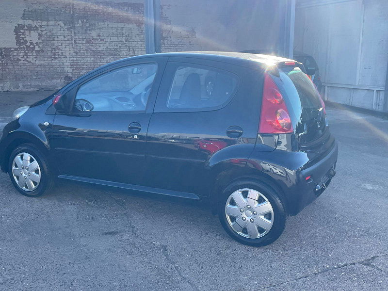 Peugeot 107 1.0 12V Urban Hatchback 5dr Petrol Manual Euro 4 (68 ps) 5dr Manual 2025