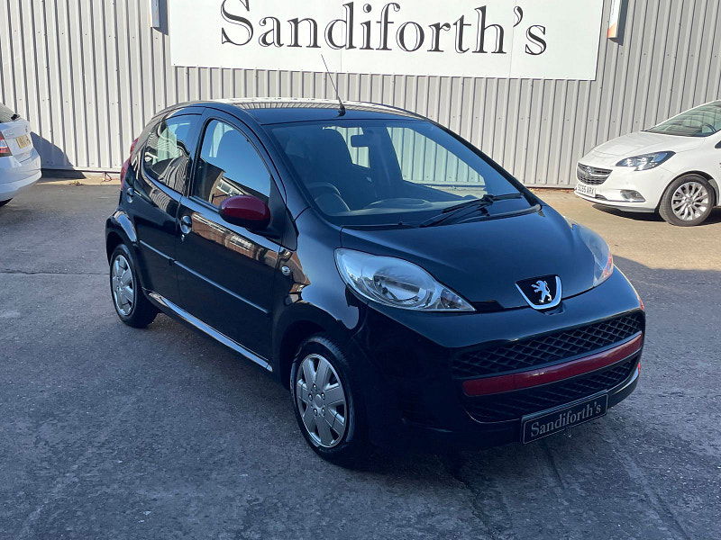 Peugeot 107 1.0 12V Urban Hatchback 5dr Petrol Manual Euro 4 (68 ps) 5dr Manual 2025
