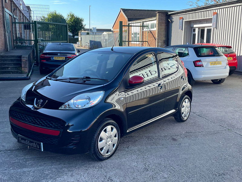 Peugeot 107 1.0 12V Urban Hatchback 5dr Petrol Manual Euro 4 (68 ps) 5dr Manual 2025
