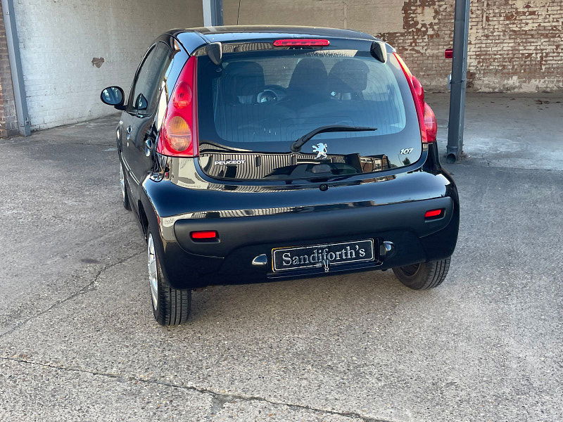 Peugeot 107 1.0 12V Urban Hatchback 5dr Petrol Manual Euro 4 (68 ps) 5dr Manual 2025
