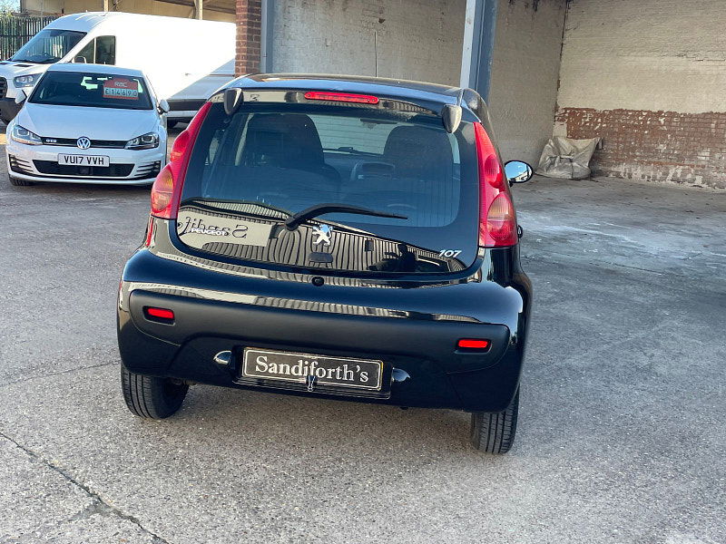 Peugeot 107 1.0 12V Urban Hatchback 5dr Petrol Manual Euro 4 (68 ps) 5dr Manual 2025