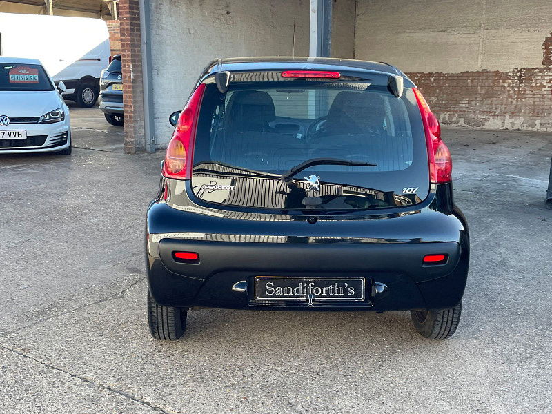 Peugeot 107 1.0 12V Urban Hatchback 5dr Petrol Manual Euro 4 (68 ps) 5dr Manual 2025