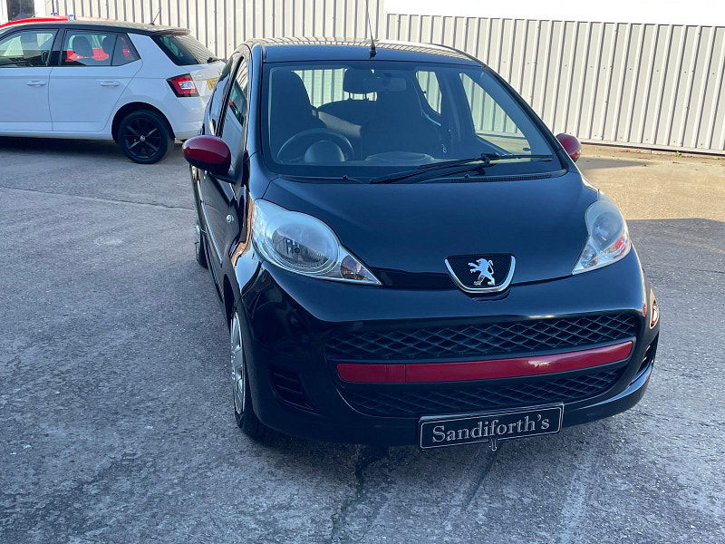 Peugeot 107 1.0 12V Urban Hatchback 5dr Petrol Manual Euro 4 (68 ps) 5dr Manual 2025