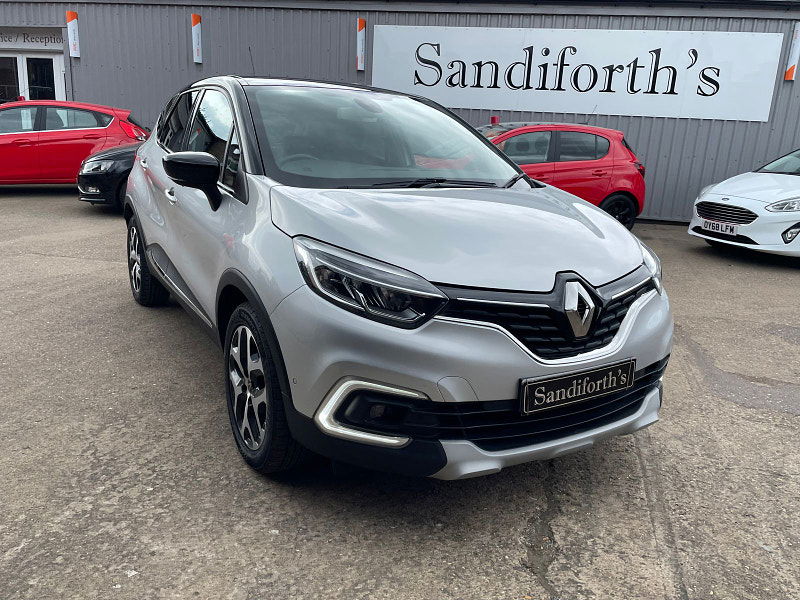 Renault CAPTUR 0.9 TCe ENERGY GT Line SUV 5dr Petrol Manual Euro 6 (s/s) (90 ps) Only 16k 3 Services  5dr Manual 2024