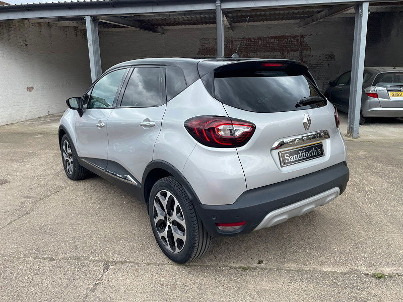 Renault CAPTUR 0.9 TCe ENERGY GT Line SUV 5dr Petrol Manual Euro 6 (s/s) (90 ps) Only 16k 3 Services  5dr Manual 2024