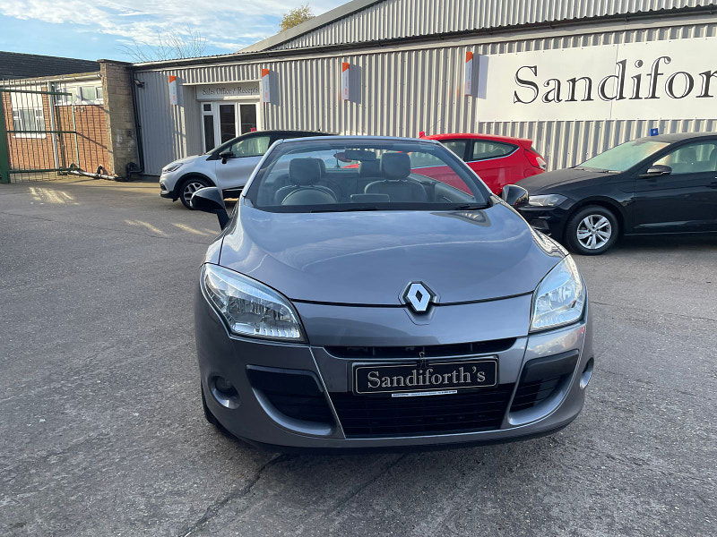 Renault Megane 1.5 dCi Dynamique TomTom Convertible 2dr Diesel Manual Euro 5 (s/s) (110 ps) 9 Services,  2dr Manual 2024