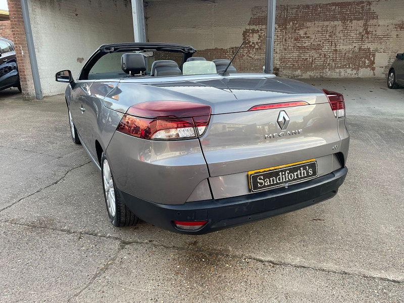 Renault Megane 1.5 dCi Dynamique TomTom Convertible 2dr Diesel Manual Euro 5 (s/s) (110 ps) 9 Services,  2dr Manual 2024