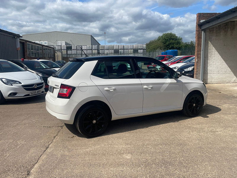 Skoda Fabia 1.2 TSI Colour Edition Hatchback 5dr Petrol Manual Euro 6 (s/s) (90 ps) 5dr Manual 2025