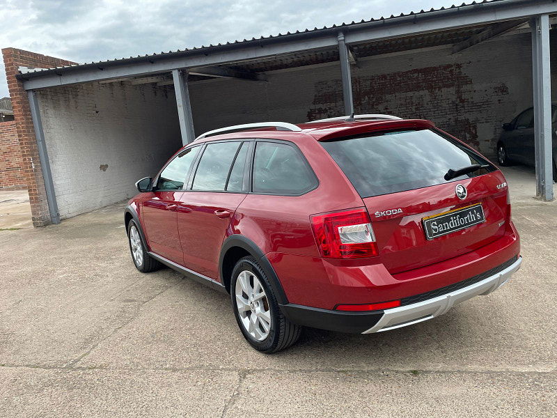 Skoda Octavia 2.0 TDI Scout Estate 5dr Diesel DSG 4WD Euro 6 (s/s) (184 ps) 5dr Automatic 2024