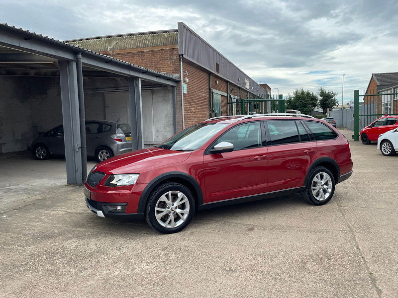 Skoda Octavia 2.0 TDI Scout Estate 5dr Diesel DSG 4WD Euro 6 (s/s) (184 ps) 5dr Automatic 2024