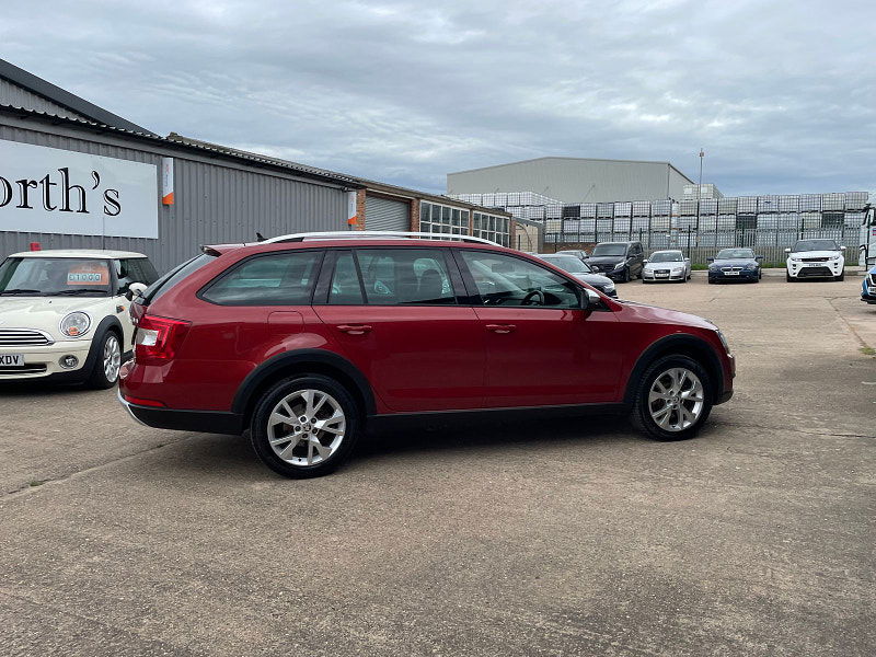 Skoda Octavia 2.0 TDI Scout Estate 5dr Diesel DSG 4WD Euro 6 (s/s) (184 ps) 5dr Automatic 2024