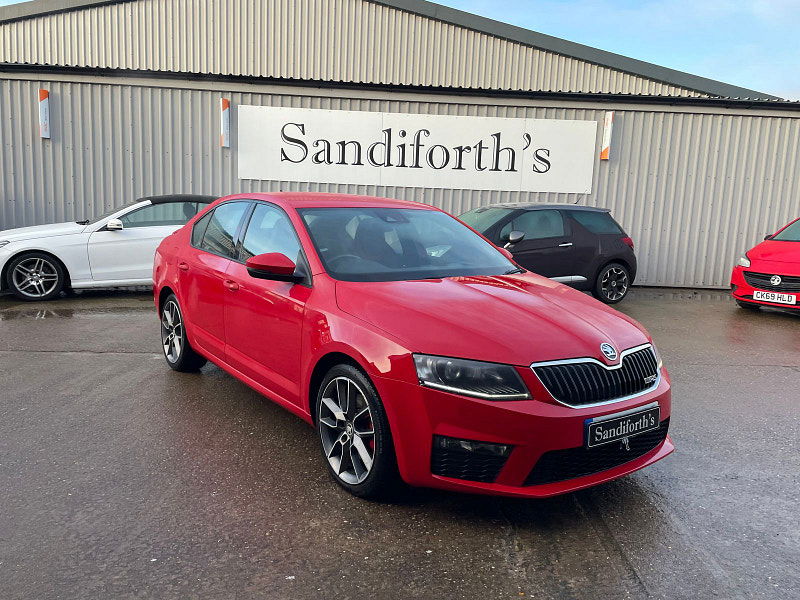 Skoda Octavia 2.0 TDI vRS Hatchback 5dr Diesel DSG 4WD Euro 6 (s/s) (184 ps) 5dr Automatic 2025