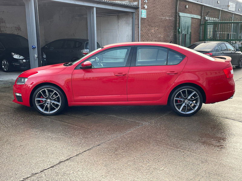 Skoda Octavia 2.0 TDI vRS Hatchback 5dr Diesel DSG 4WD Euro 6 (s/s) (184 ps) 5dr Automatic 2025