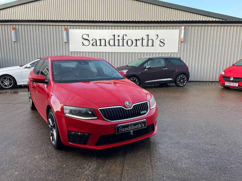 Skoda Octavia 2.0 TDI vRS Hatchback 5dr Diesel DSG 4WD Euro 6 (s/s) (184 ps) 5dr Automatic 2025