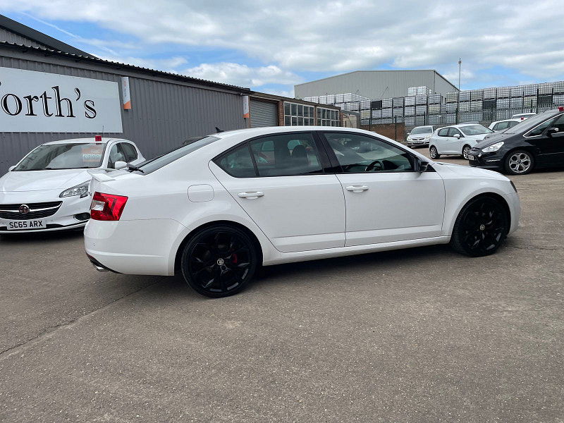 Skoda Octavia 2.0 TDI vRS Hatchback 5dr Diesel Manual Euro 6 (s/s) (SNav) (184 ps) 5dr Manual 2025