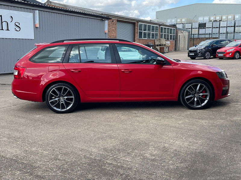 Skoda Octavia 2.0 TFSI vRS Estate 5dr Petrol Manual Euro 6 (s/s) (220 ps) 5dr Manual 2025