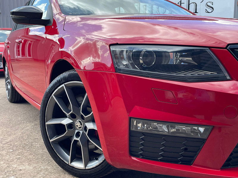 Skoda Octavia 2.0 TFSI vRS Estate 5dr Petrol Manual Euro 6 (s/s) (220 ps) 5dr Manual 2025