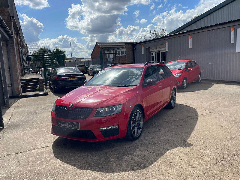 Skoda Octavia 2.0 TFSI vRS Estate 5dr Petrol Manual Euro 6 (s/s) (220 ps) 5dr Manual 2025