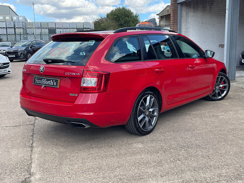 Skoda Octavia 2.0 TFSI vRS Estate 5dr Petrol Manual Euro 6 (s/s) (220 ps) 5dr Manual 2025