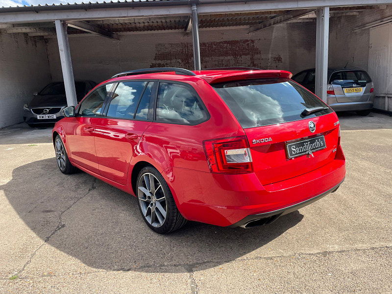 Skoda Octavia 2.0 TFSI vRS Estate 5dr Petrol Manual Euro 6 (s/s) (220 ps) 5dr Manual 2025