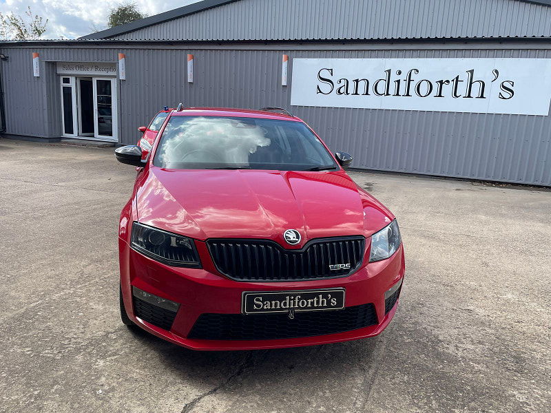 Skoda Octavia 2.0 TFSI vRS Estate 5dr Petrol Manual Euro 6 (s/s) (220 ps) 5dr Manual 2025