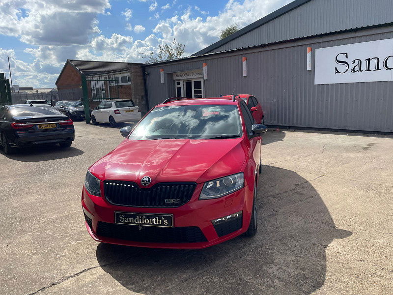 Skoda Octavia 2.0 TFSI vRS Estate 5dr Petrol Manual Euro 6 (s/s) (220 ps) 5dr Manual 2025