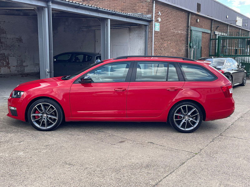 Skoda Octavia 2.0 TFSI vRS Estate 5dr Petrol Manual Euro 6 (s/s) (220 ps) 5dr Manual 2025