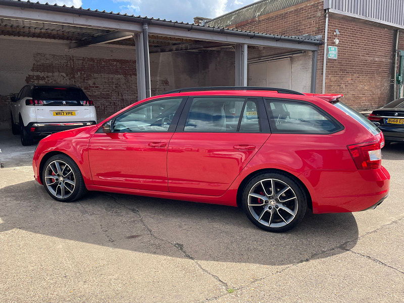 Skoda Octavia 2.0 TFSI vRS Estate 5dr Petrol Manual Euro 6 (s/s) (220 ps) 5dr Manual 2025
