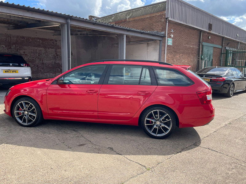 Skoda Octavia 2.0 TFSI vRS Estate 5dr Petrol Manual Euro 6 (s/s) (220 ps) 5dr Manual 2025